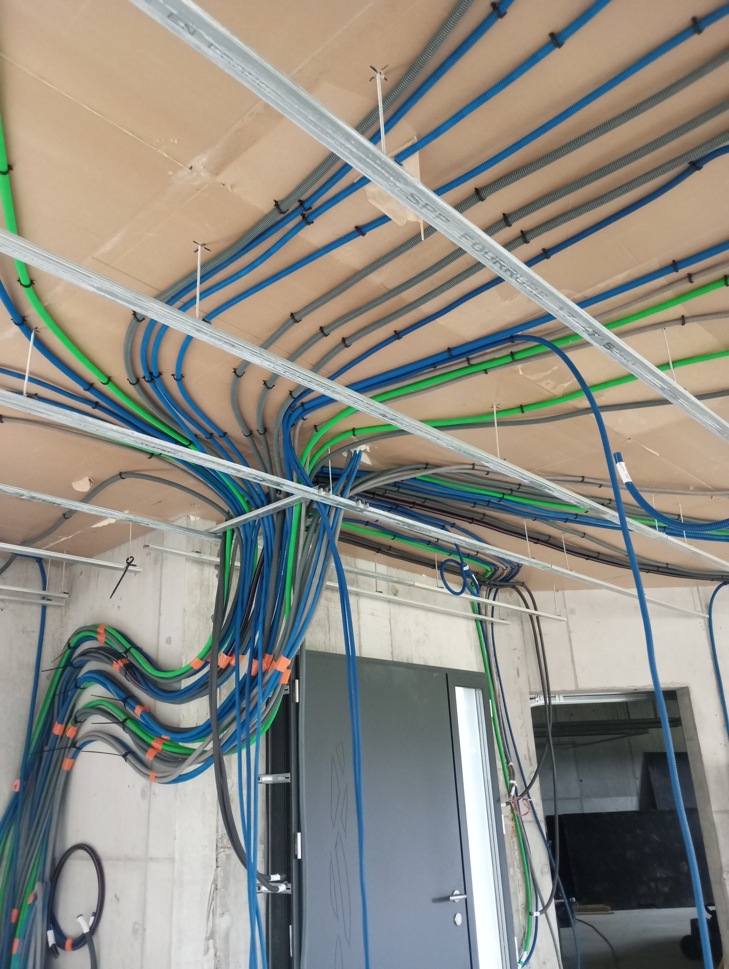 Installation gaines villa neuve Yssingeaux 43